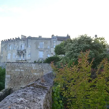 Au Pas Du Chateau Сasa de vacaciones Jonzac