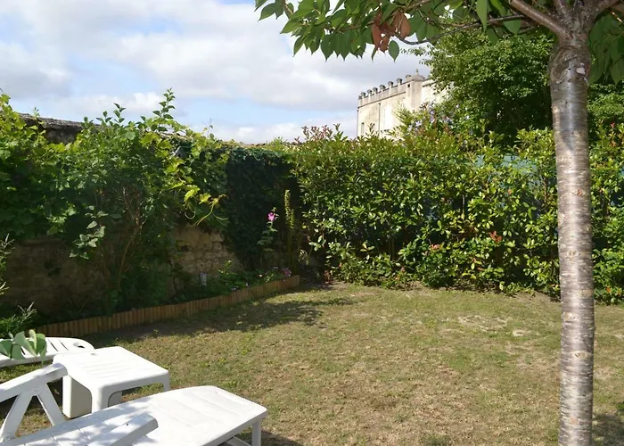 Au Pas Du Chateau Jonzac